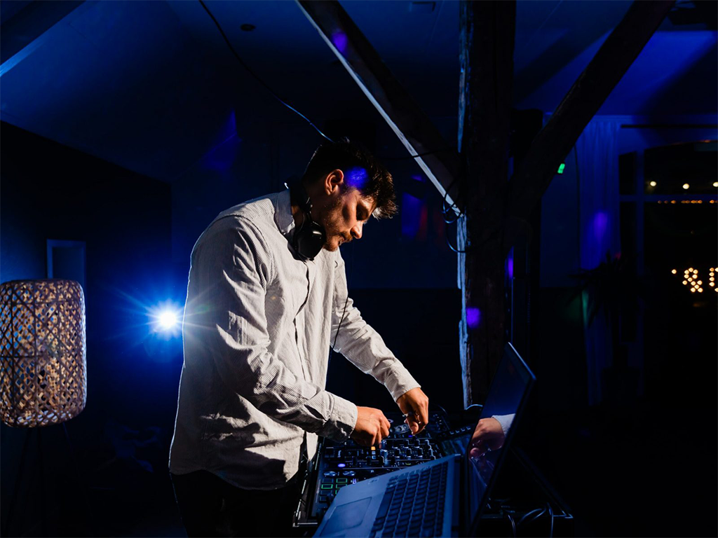 Bedrijfsfeest - Gala - Team - DJ